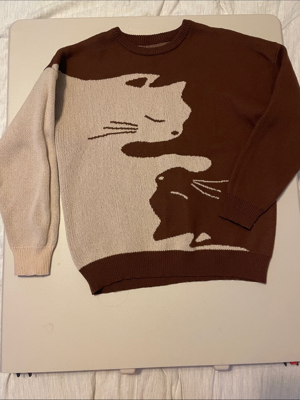 Men's/ women’s Two-Tone Cat Graphic Sweater - Brown/Cream